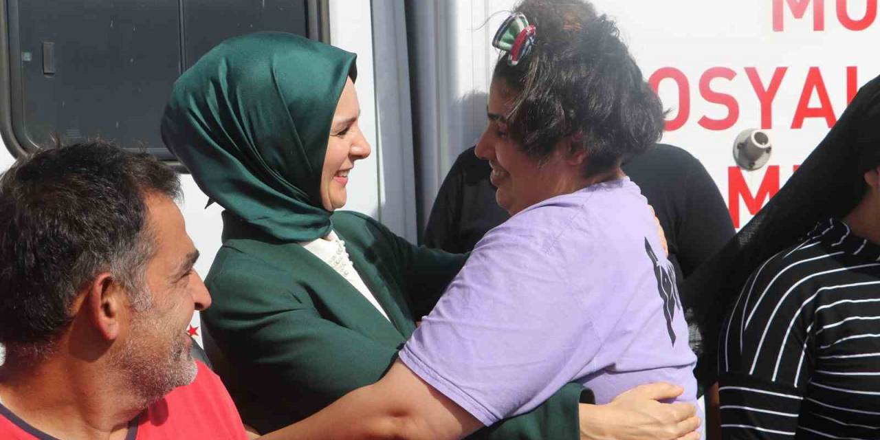 Bakan Göktaş’tan Zihinsel Engelli Melisa’ya Anne Şefkati