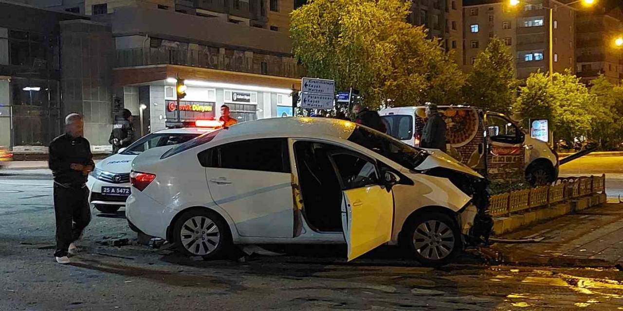 Erzurum’da İki Araç Çarpıştı: 2 Yaralı