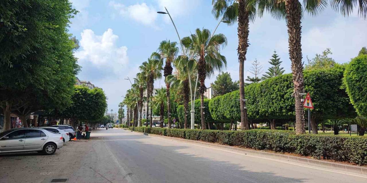 Sıcaklık Artınca Adanalı Şehri Terk Etti