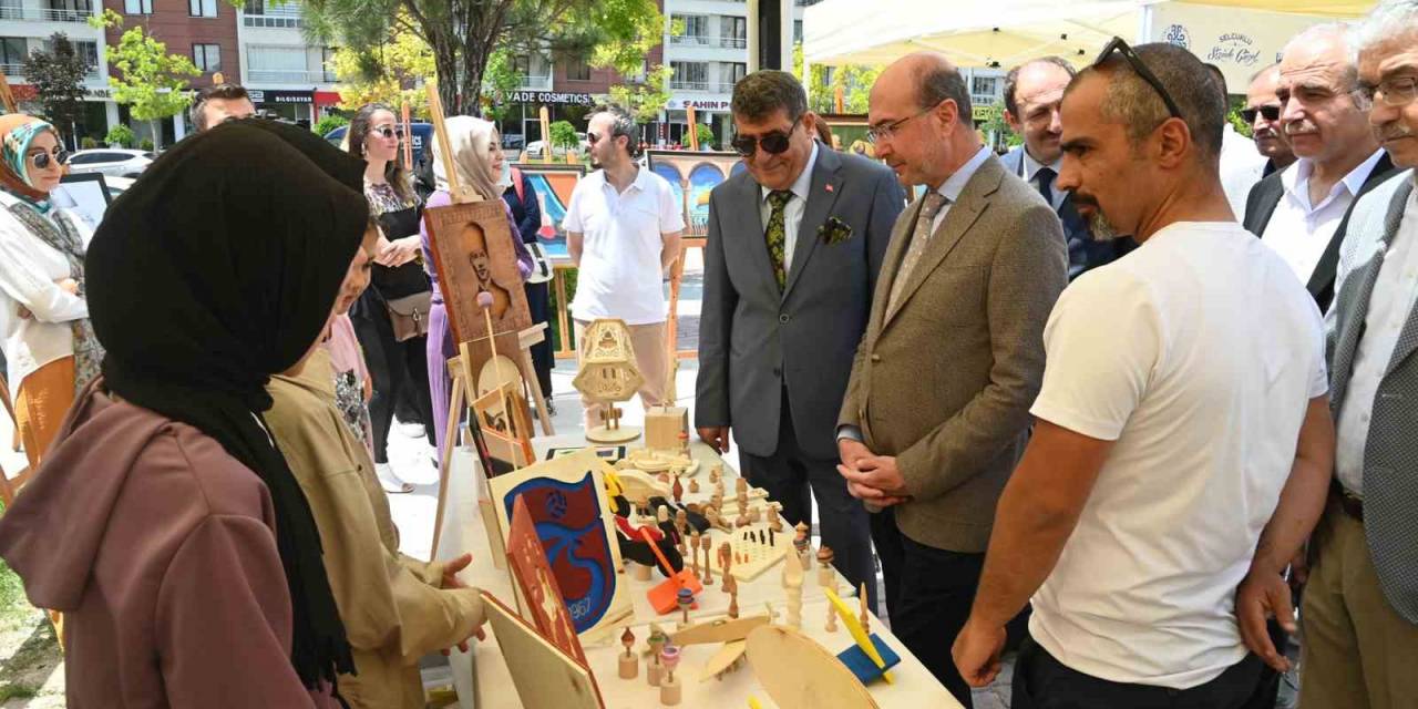 Sanat Tasarım Atölyesi Yıl Sonu Sergisi İle Dönemi Kapattı