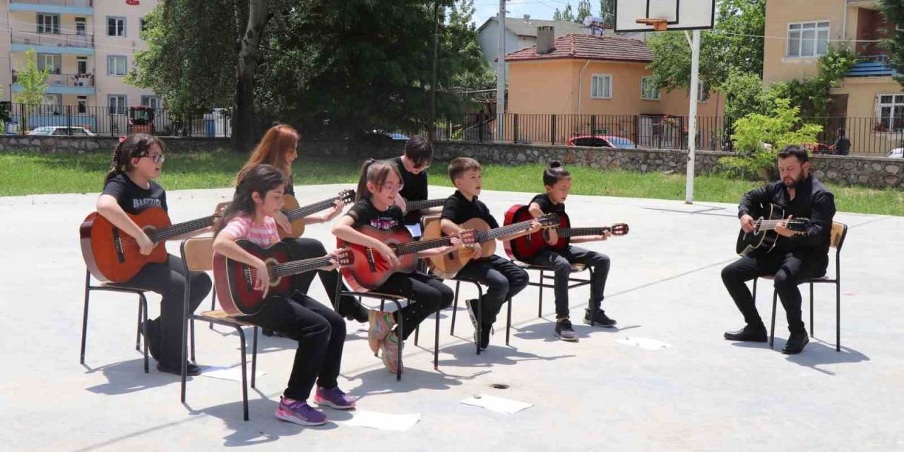 Gölpazarı’nda Ömür Boyu Öğrenme Haftası Programına Yoğun İlgi