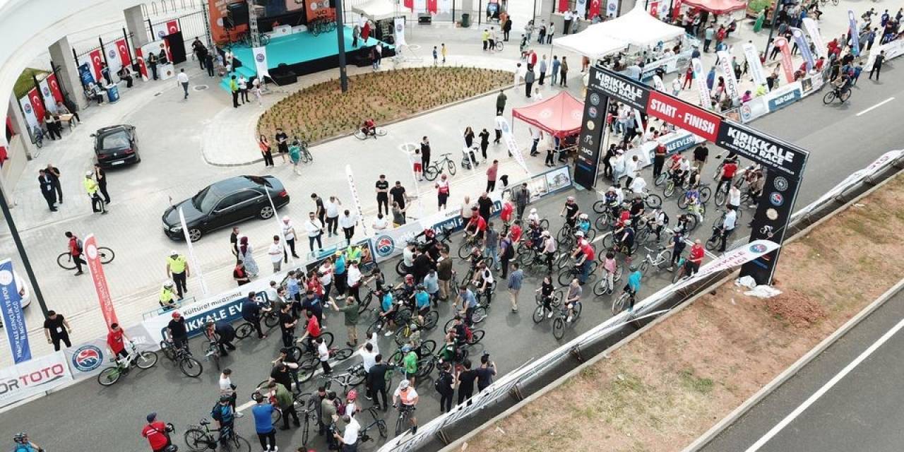 Kırıkkale’de Bisikletini Alan Vatandaş Halk Turuna Katıldı
