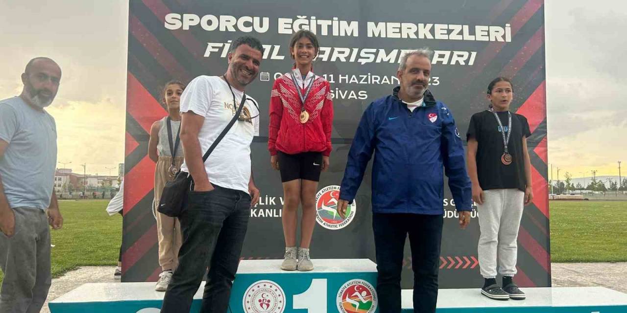 Sökeli Hilal, İki Dalda Türkiye Birinciliği Gururu Yaşattı