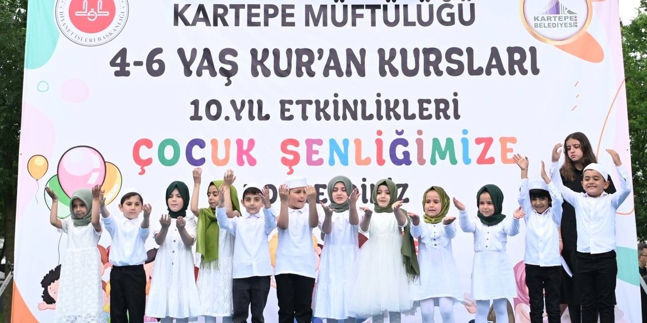 Minikler Okudukları Sure Ve İlahilerle Gönülleri Fethetti