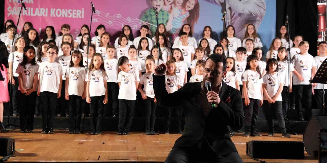 Ustalara Saygı Gecesi’nde  Yaşar Sahne Aldı