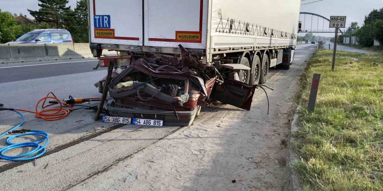 D-650’de Feci Kaza, Tıra Ok Gibi Saplandı: 1 Ölü