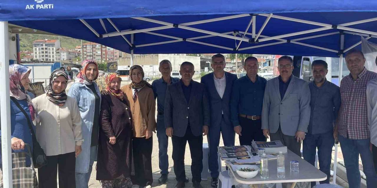 Başkan Yıldırım, Üye Standında Partililerle Buluştu