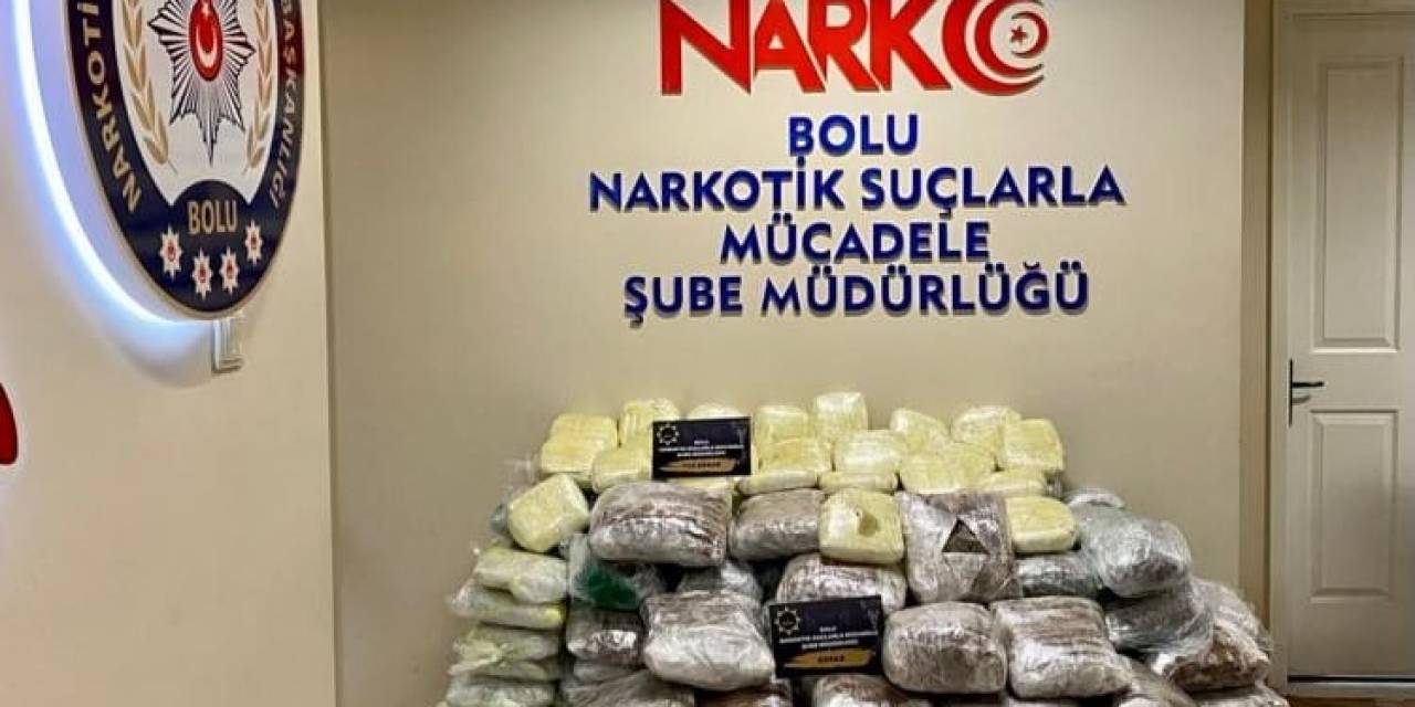 Araç Dolusu Uyuşturucu Yakalandı: 4 Şahıs Tutuklandı