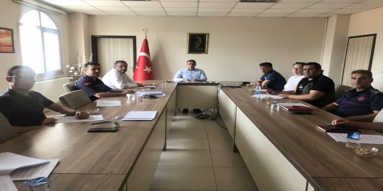 Burhaniye’de Orman Yangınları İle Mücadele Toplantısı Yapıldı