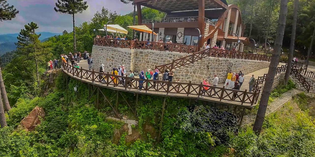 Başkan Tavlı: “asarkaya Karadeniz’in Parlayan Yıldızı Oldu”