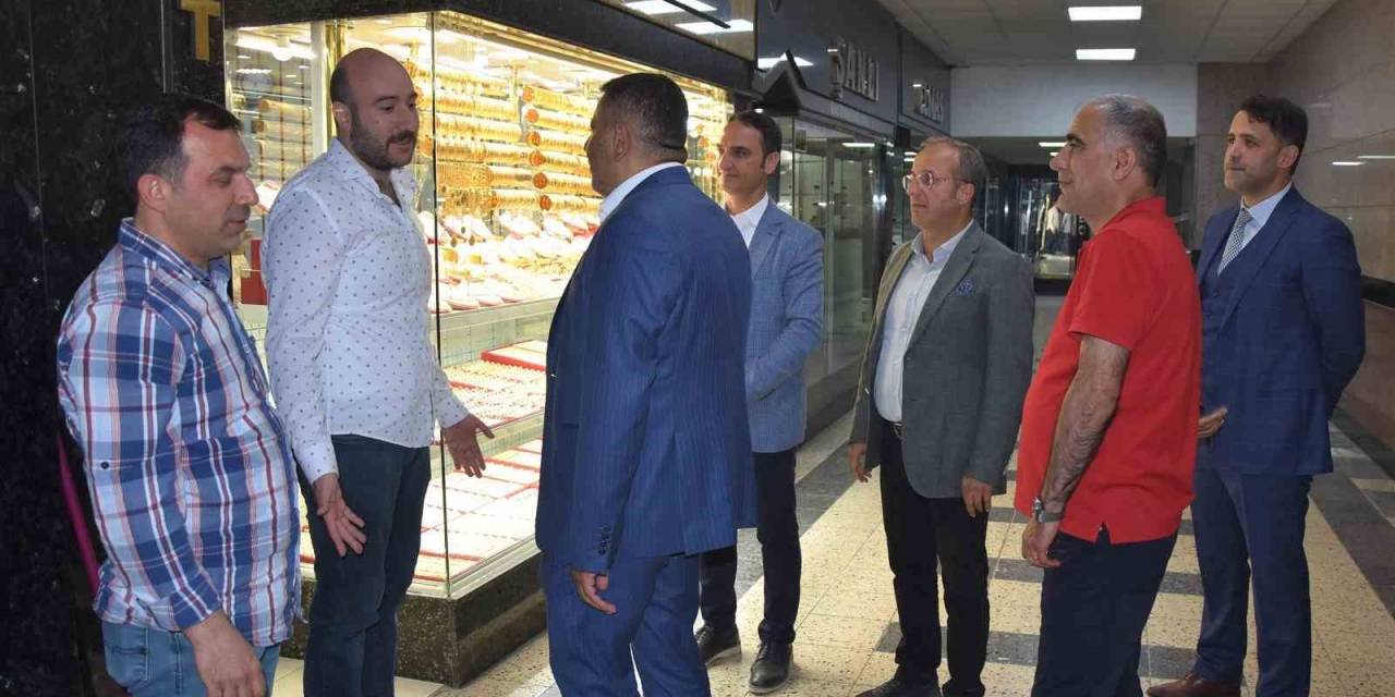 İş Dünyasından Deprem Kredisi Çağrısı