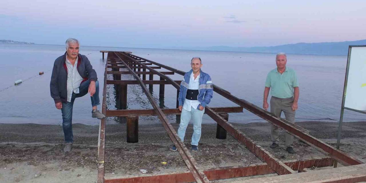 Burhaniye’de Sezon Başladı Ören’de İskele Yapılmadı