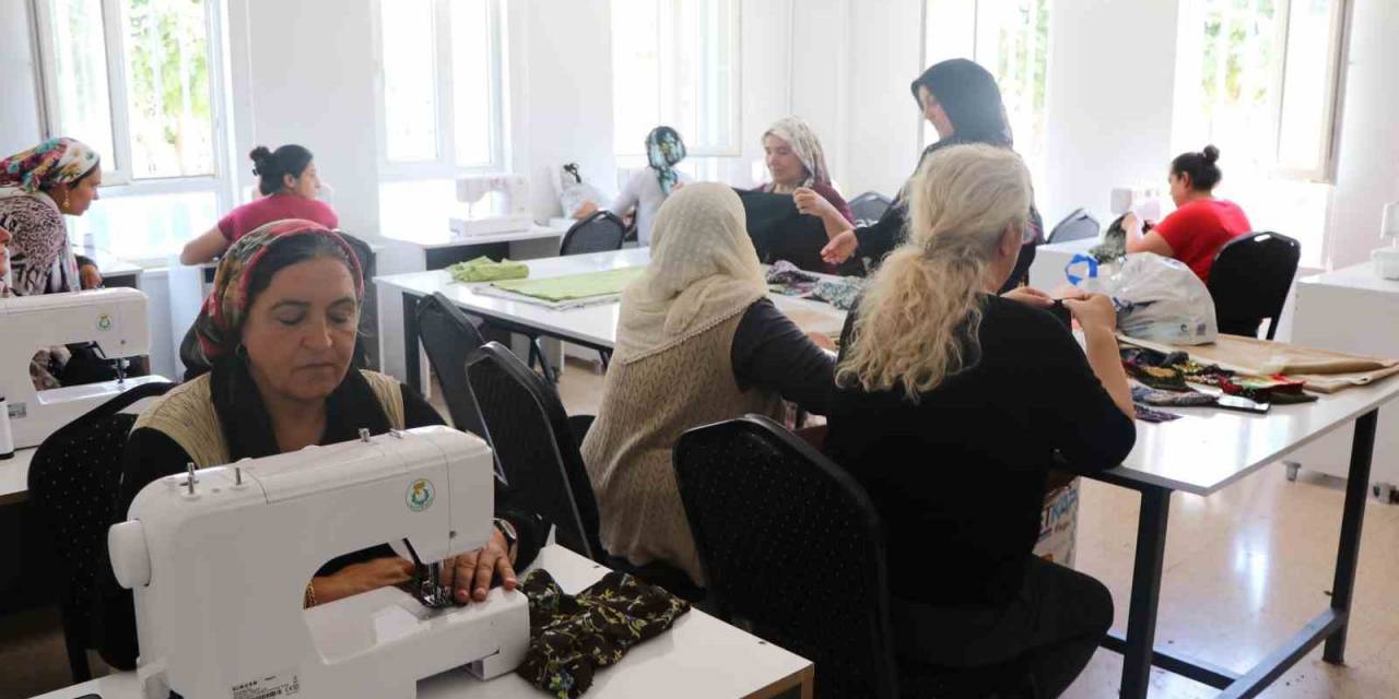 Yeni Yapılan Kültür Merkezine Yoğun İlgi