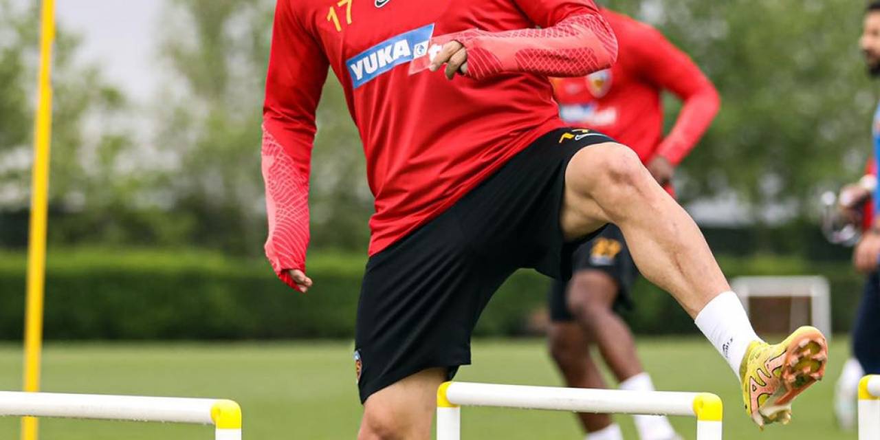 Emrah Başsan Sözleşme Yenilemedi