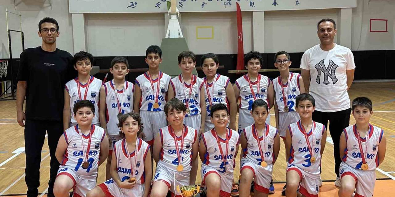 Sanko Okulları Basketbolda İl Birincisi Oldu