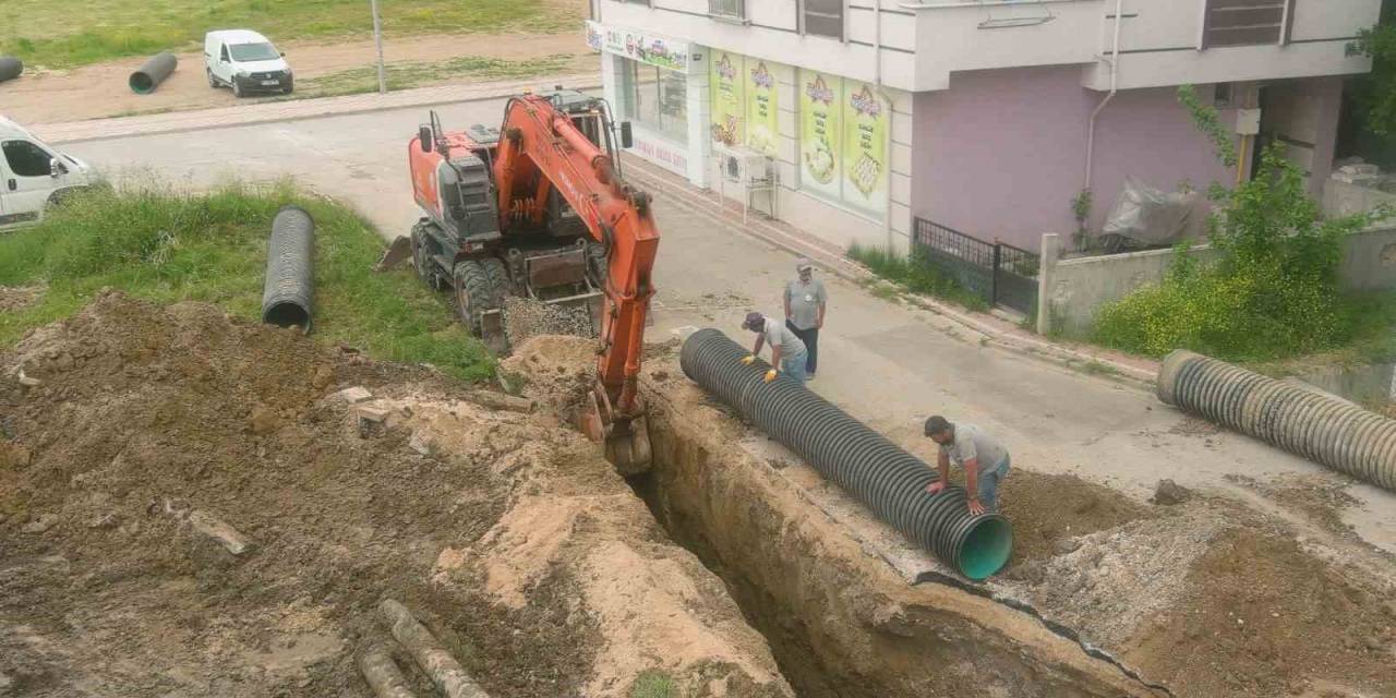 Bozüyük’te Alt Yapı Çalışmaları Devam Ediyor
