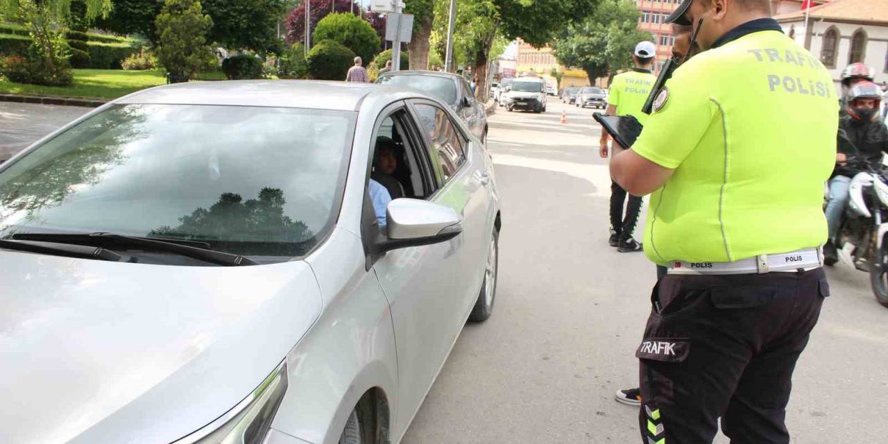 Afyonkarahisar Polisinden ‘huzur-3’ Denetimi
