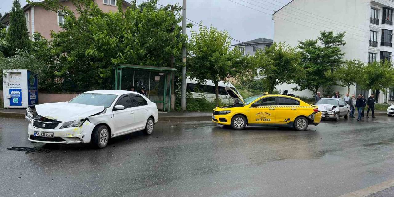 Sakarya’da Zincirleme Kaza: 3 Yaralı