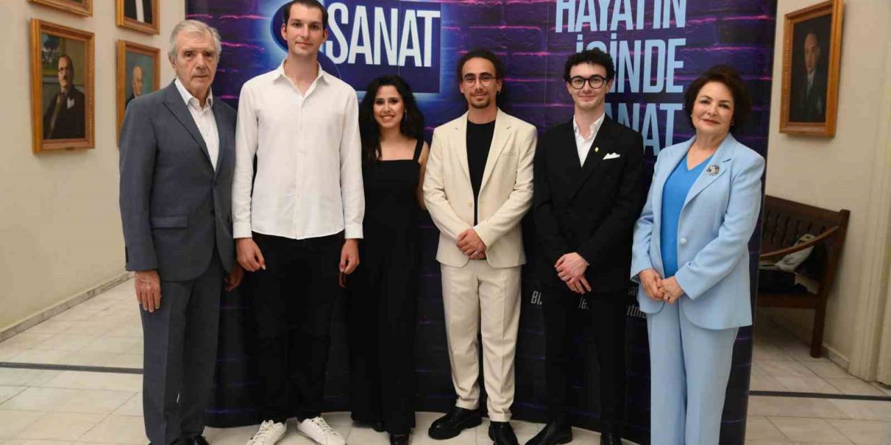 İş Sanat’ın Parlayan Yıldızları Ödüllerini Aldı