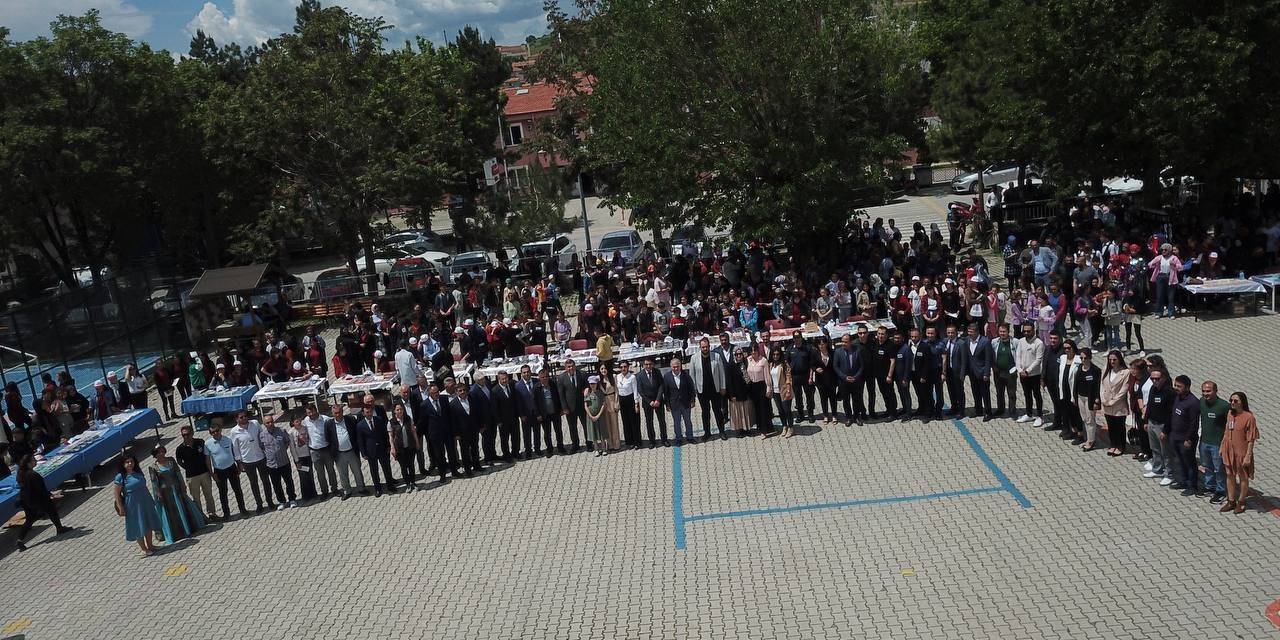 Öğretmen Yazarlar Kitap Fuarının İlki Hocalar’da Açıldı