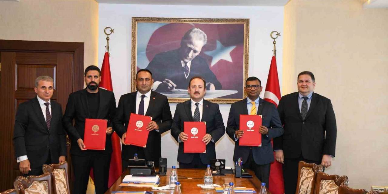 Yeni Mersin İdmanyurdu’nun Tesisi İçin ’yenileme Protokolü’ İmzalandı