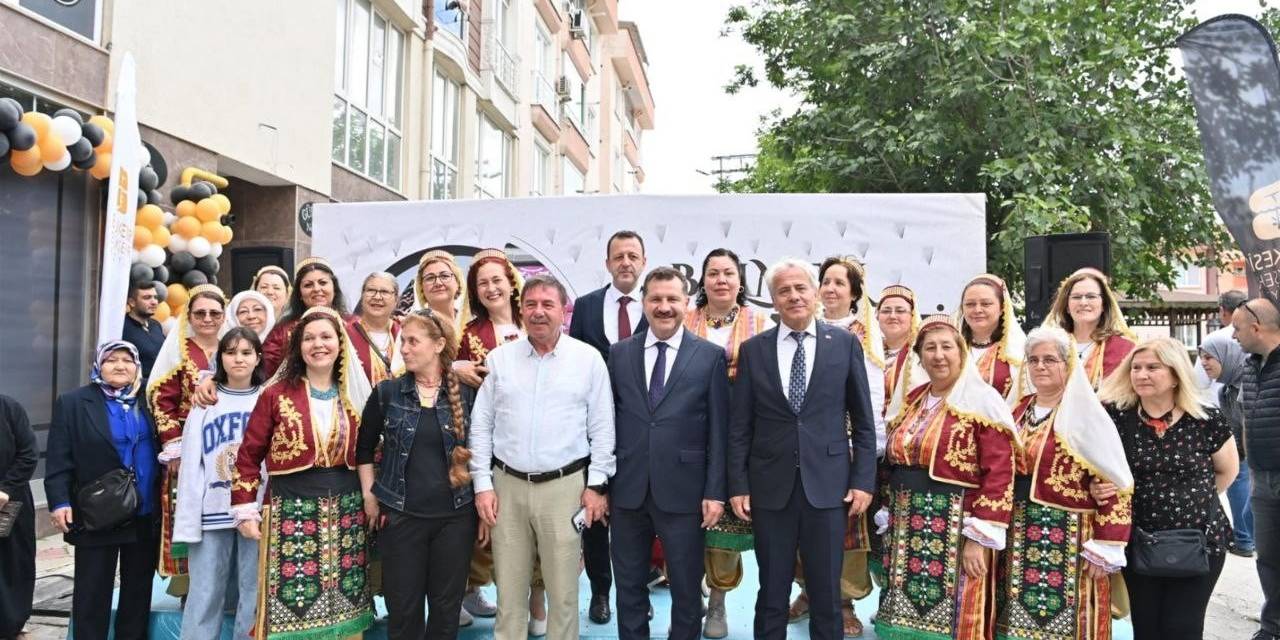 Hobilerin Mesleğe Dönüştüğü Merkez Balmek