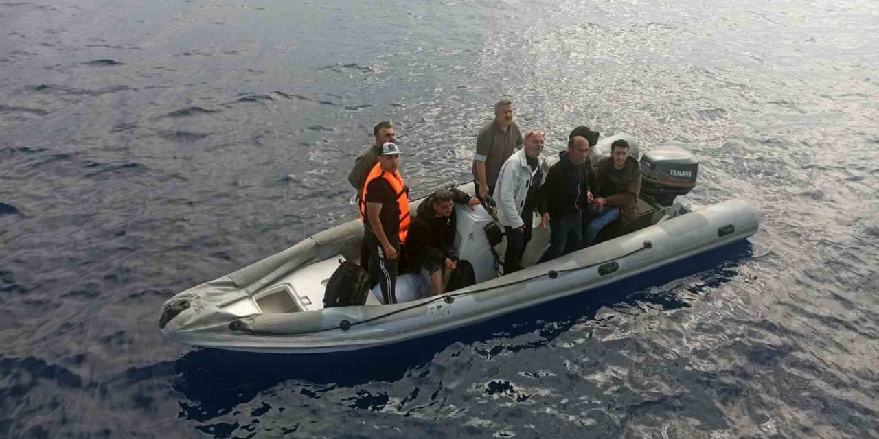 2 Göçmen Kaçakçılığı Şüphelisi Yakalandı, 6 Göçmen Kurtarıldı