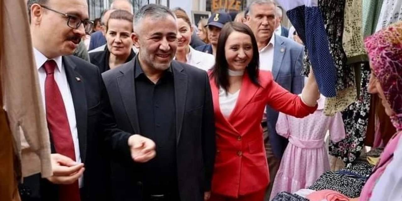Eğitim Şenliği’nin Geliri Depremzedelere Gönderildi