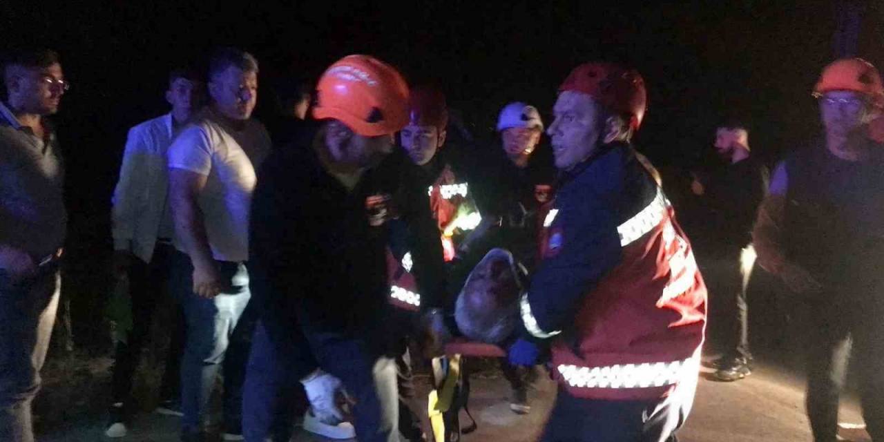 Direksiyon Başında Kalp Krizi Geçirdi: 112’yi Aradığı Esnada Aracıyla Şarampole Devrildi