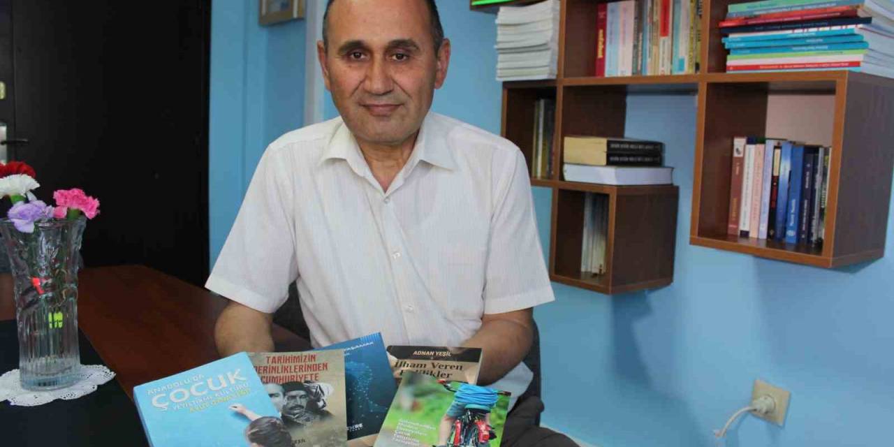 Kitap Fabrikası Okul Müdürü