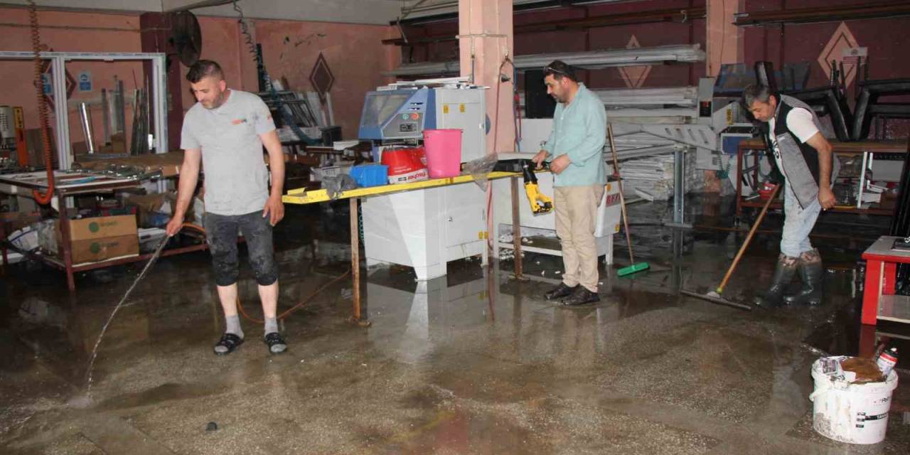 Selin Vurduğu Sanayide Yaralar Sarılıyor