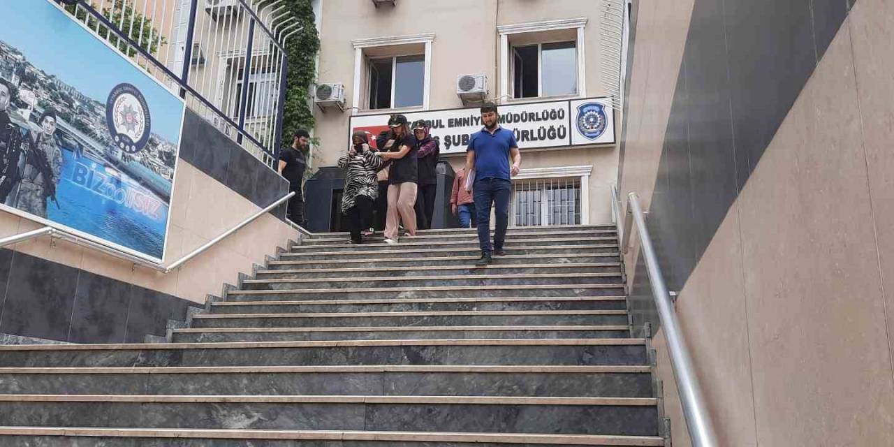 İstanbul’da Evlere Dadanan Suç Makinesi Kadın Kamerada