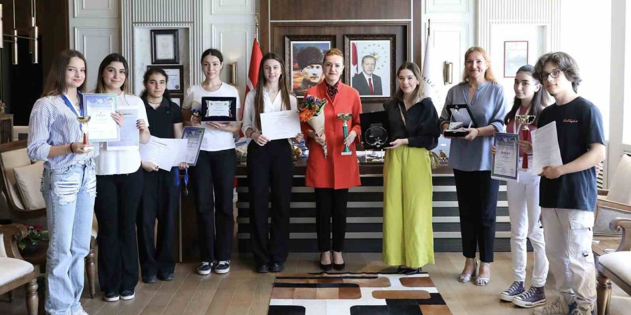 Deü Konservatuvarının Başarıları, Sınırları Aşıyor