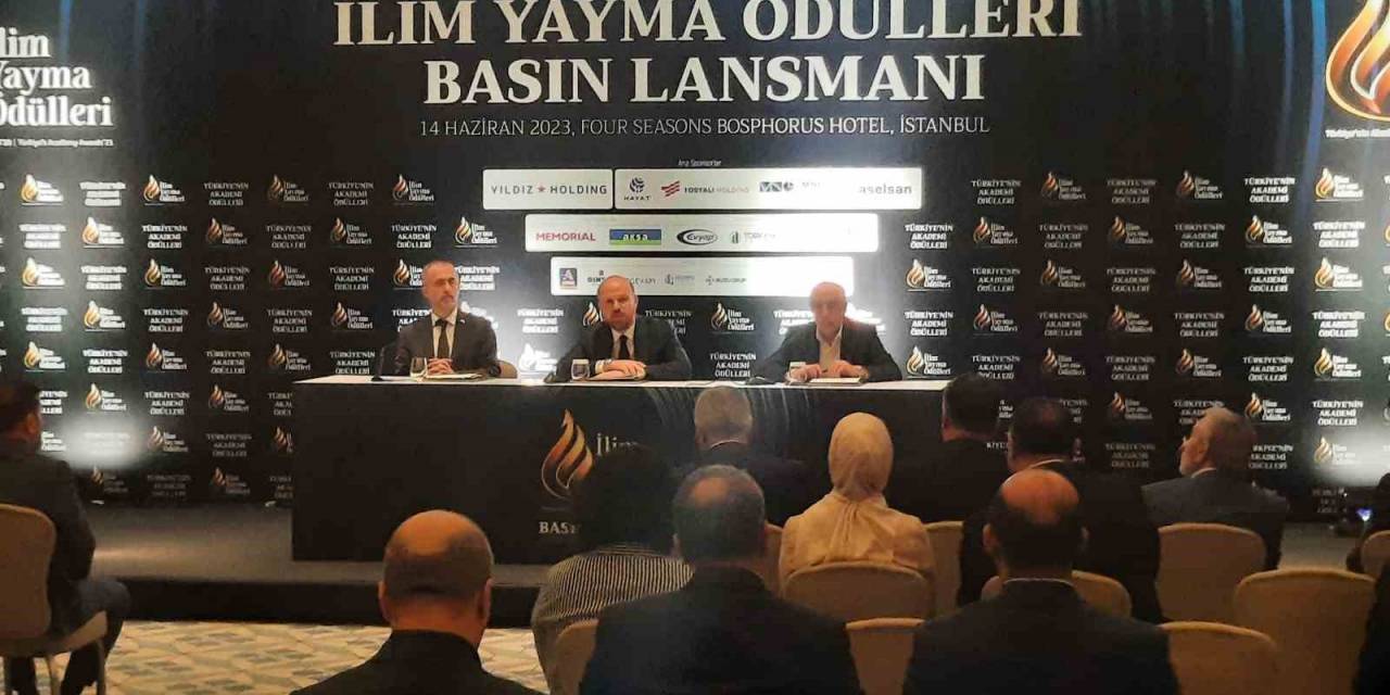 İlim Yayma Ödüllerinin 3’üncüsünün Lansmanı İstanbul’da Yapıldı