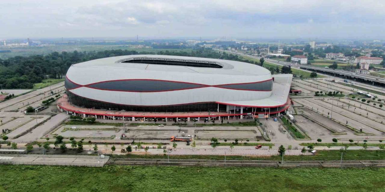 19 Mayıs Stadyumu’nun Çevresine Milli Maç Düzenlemesi