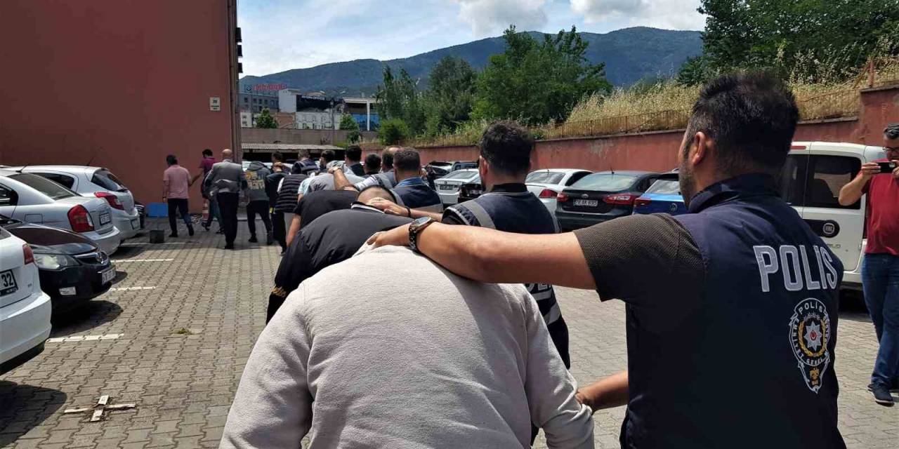 Karabük’te Hırsızlık Şüphelisi 10 Kişi Adliyeye Sevk Edildi