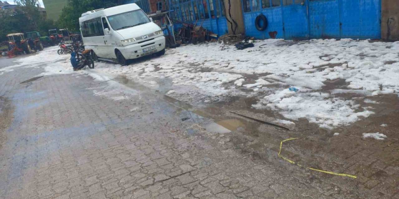 Konya’nın Hüyük İlçesi Sağanak Yağış Ve Doluya Teslim Oldu