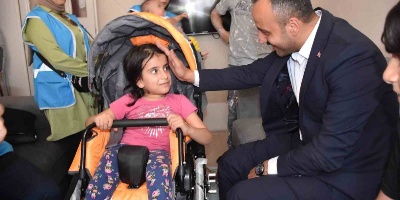 Siirt’te Engellilere Akülü Araç Ve Malzeme Desteği Sağlandı