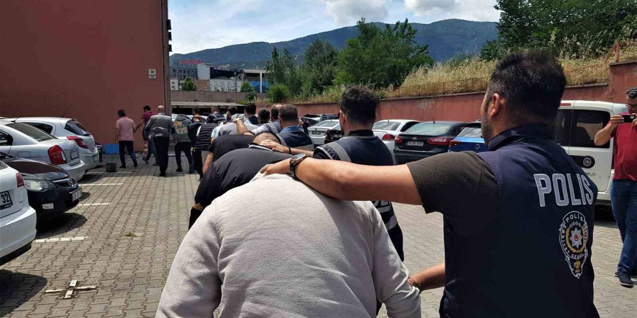 Hırsızlık Operasyonunda 8 Kişi Tutuklandı