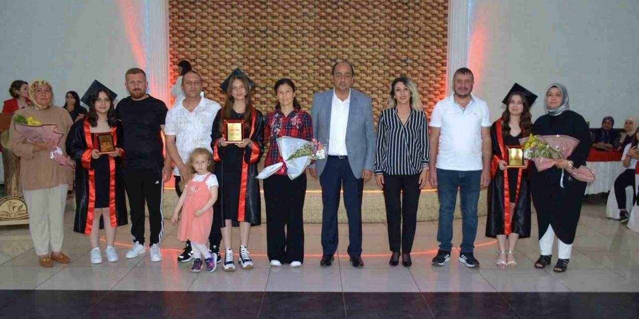 Başkan Demirtaş, Emin Ayhan Ortaokulu’nun Mezuniyet Törenine Katıldı