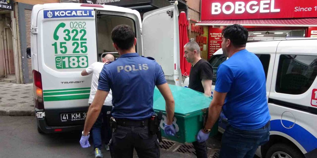 Yaşlı Adam Evinde Ölü Bulundu
