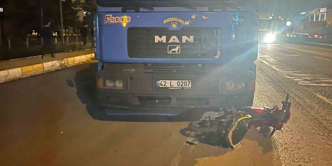 Konya’da Tır Motosiklete Çarptı: 1 Yaralı