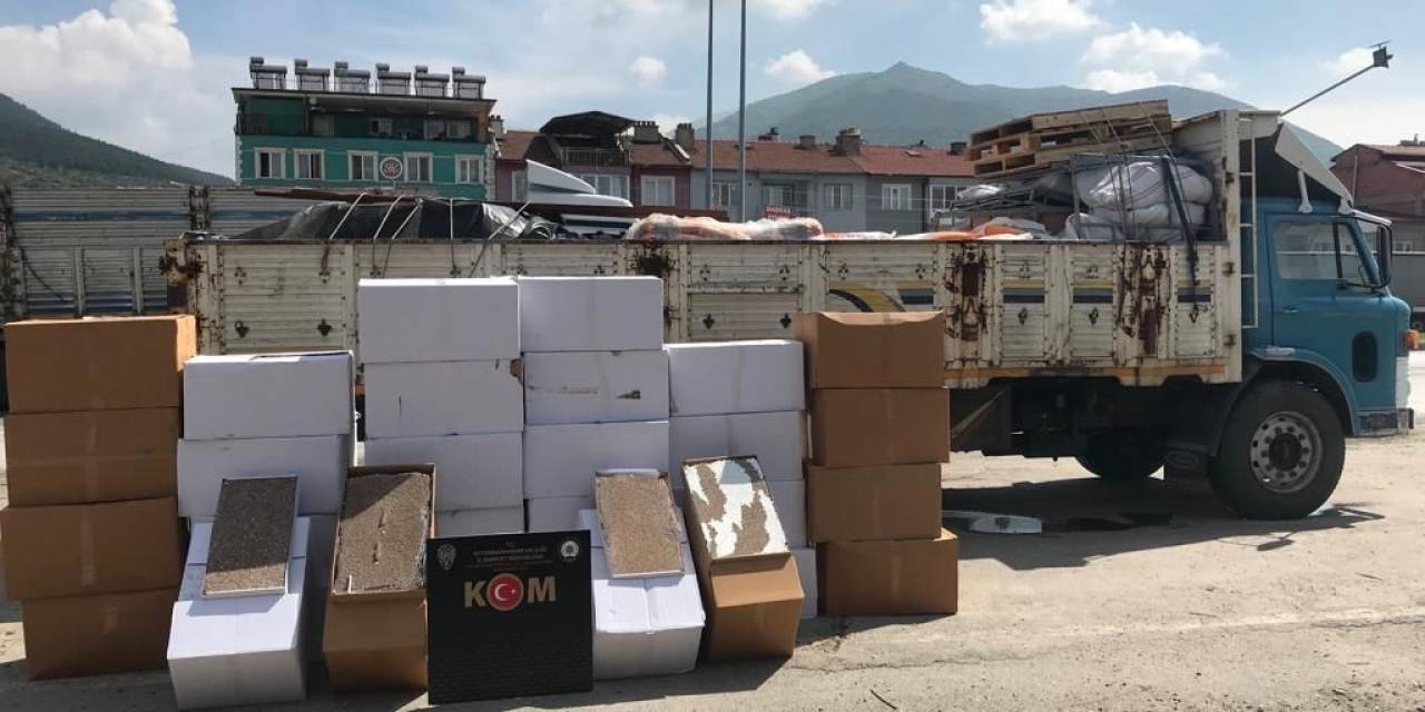 Polis 500 Bin Adet Doldurulmuş Makaron Ele Geçirdi