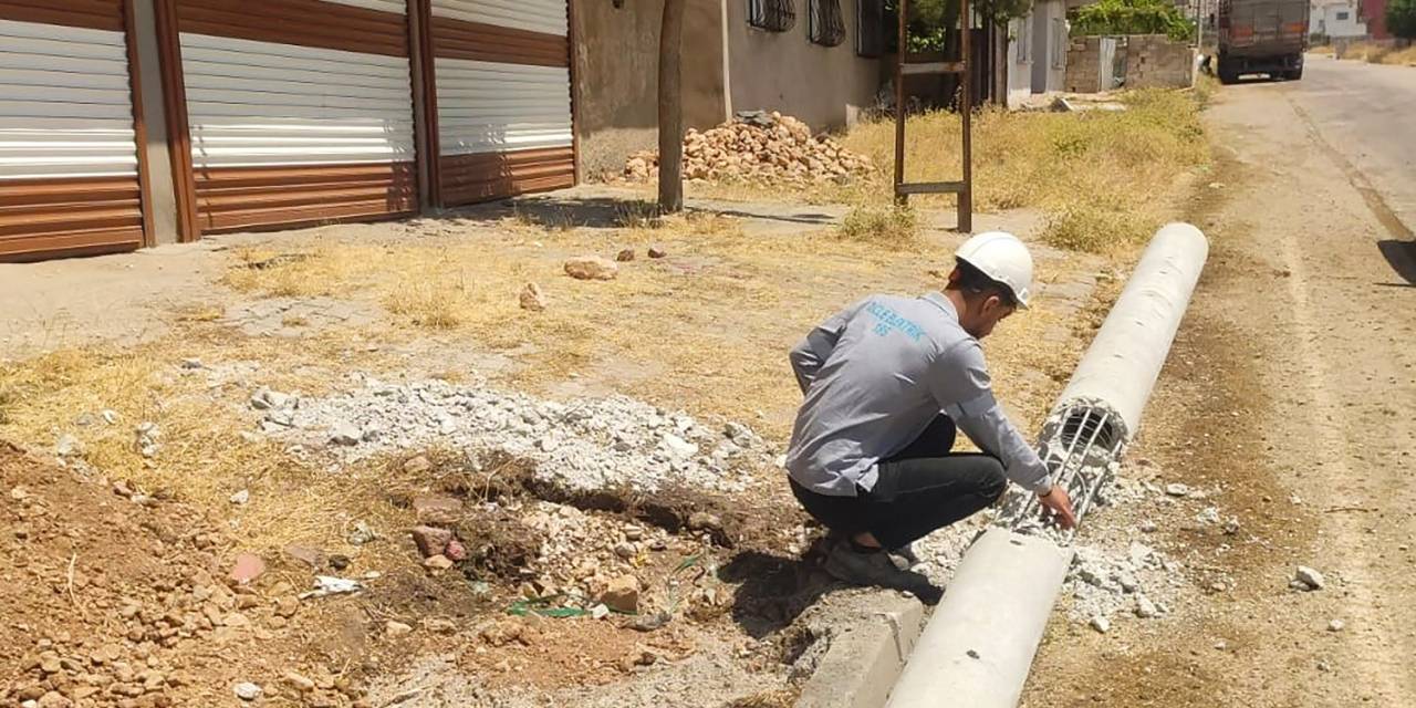 Şırnak Ve Mardin’de Elektrik Dağıtım Şirketi Personeline Taşlı Saldırı