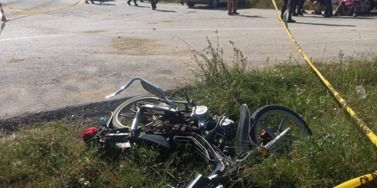 Bilecik’te Hafifi Ticari Araç İle Motosiklet Çarpıştı: 1 Ağır Yaralı