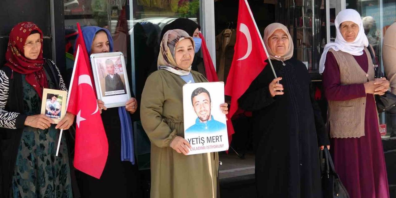 Vanlı Anne: “bizi Yıldırmak İçin Çocuklarımızın Ölüsünü Paylaşıyorlar”