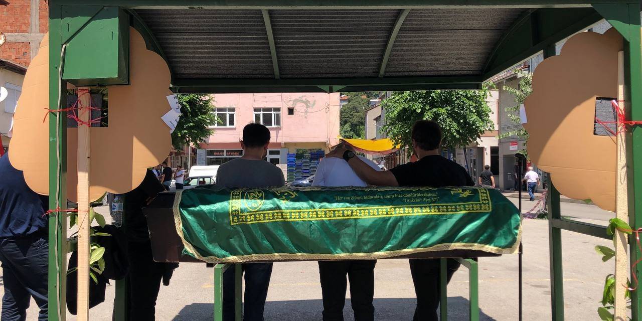 Kazada Ölen Kişi Toprağa Verildi