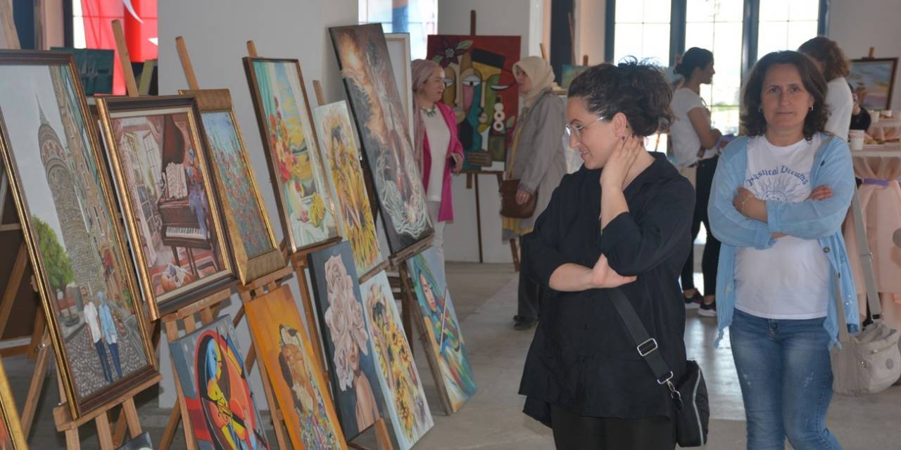 Sinop’ta “tuvalde Hayat Bulan Renkler” Sergisi