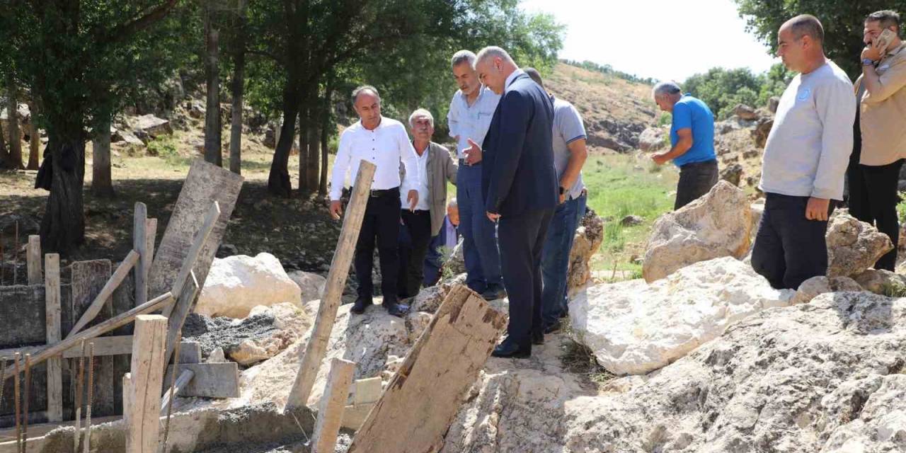 Diski Kırsal Mahallelerin Su Sorununu Çözmeye Devam Ediyor