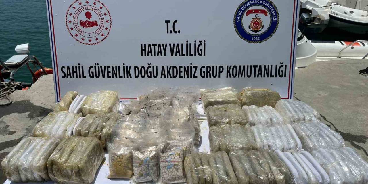 Hatay’da 43 Bin  Adet Uyuşturucu Hap, 26 Kilo Takoz Esrar Ele Geçirildi